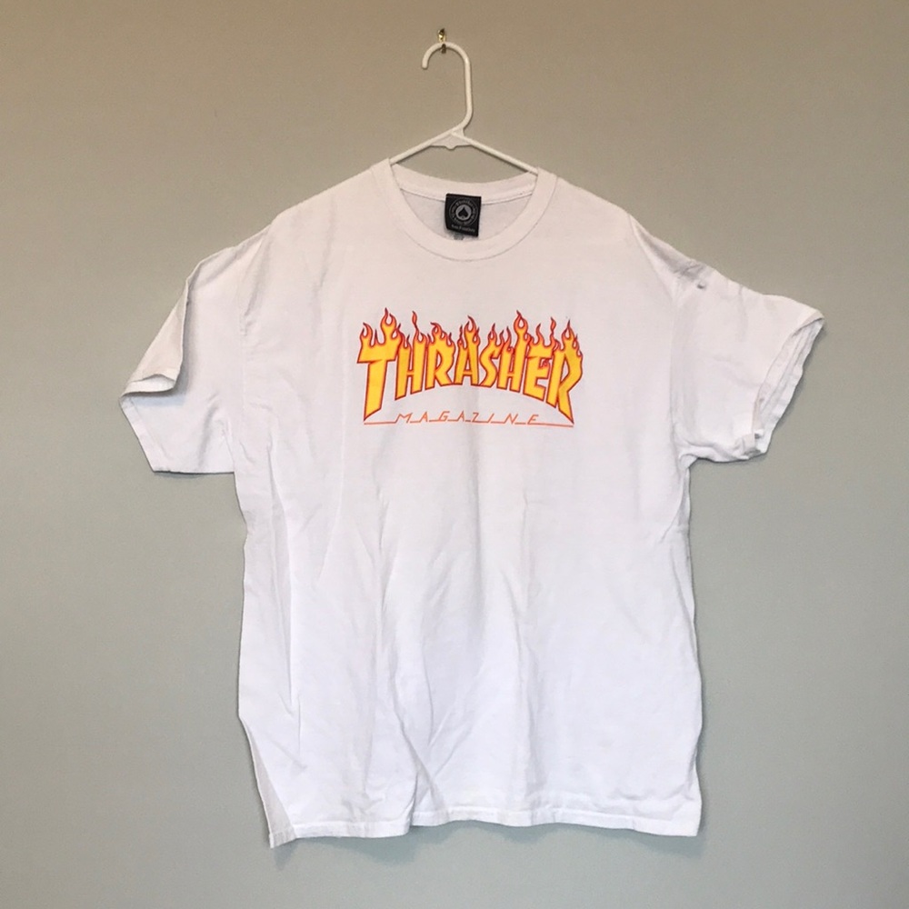 White thrasher XL tee shirt